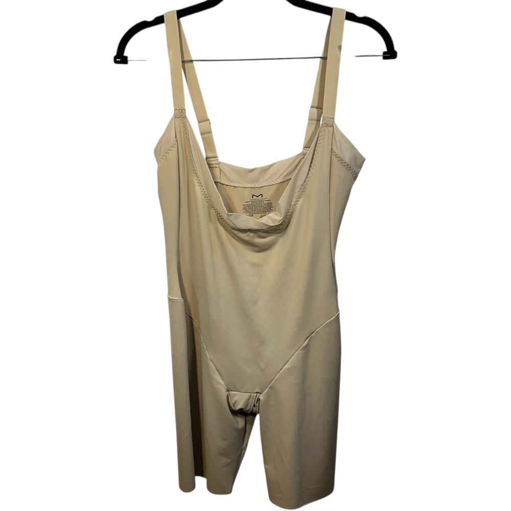 Maidenform Shapewear Bodysuit SZ L Long Leg Open Bust & Gusset Nude Slimming